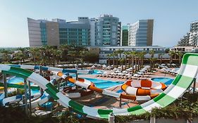 Sherwood Exclusive Lara